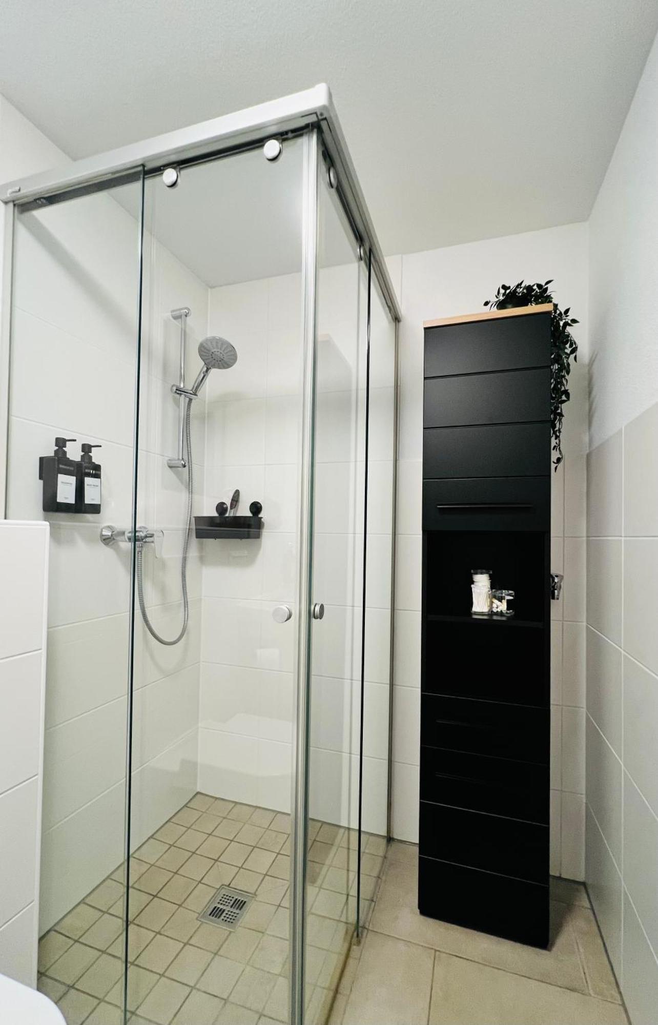 Moderne Wohnung Naehe Hbf-Lift-Tiefgarage-Contactless Check-In Hannover Eksteriør billede
