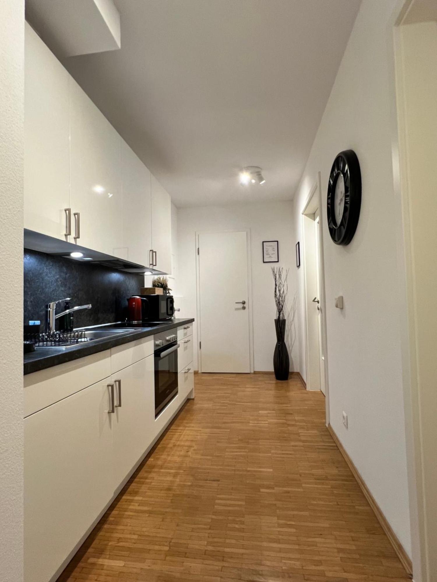 Moderne Wohnung Naehe Hbf-Lift-Tiefgarage-Contactless Check-In Hannover Eksteriør billede